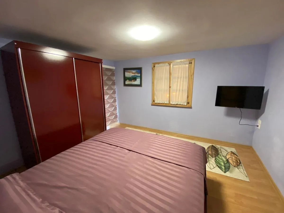 Апартаменты B & B Поградец