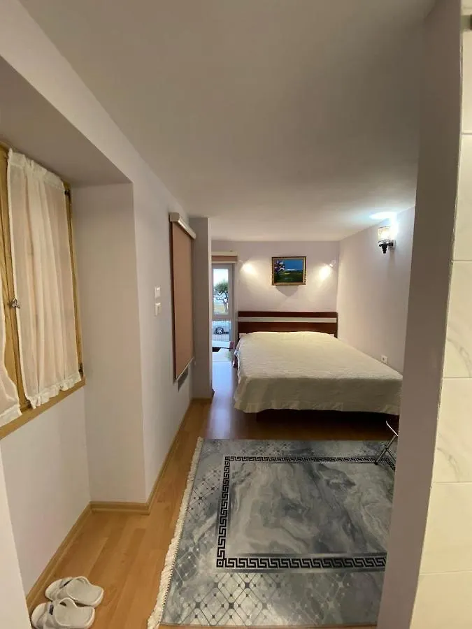 Апартаменты B & B Поградец